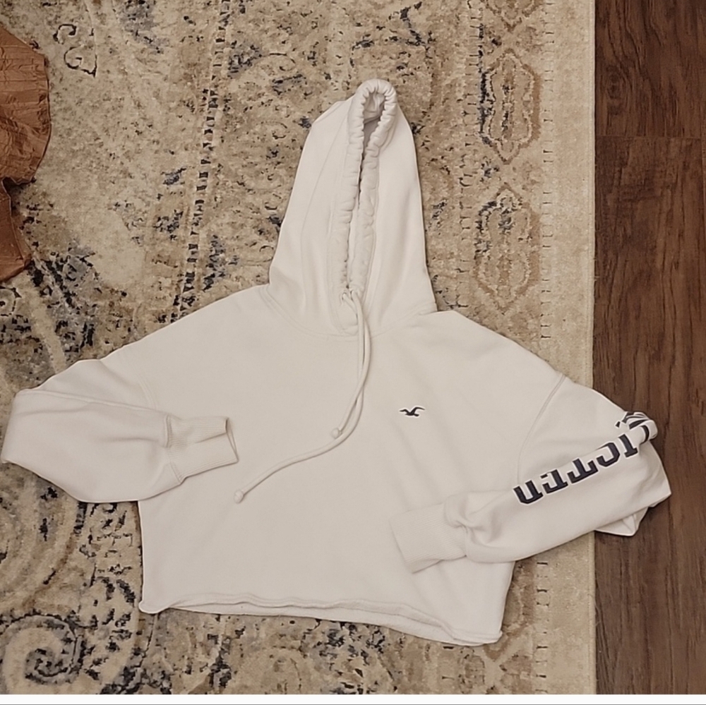 Hollister White Cropped Hoodie